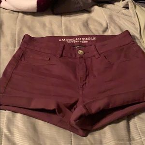 American eagle super stretch maroon shorts